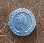 Продам монету Elizabeth 2 1989 года 